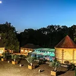 Le Domaine De Montchevreuil Fresneaux-Montchevreuil