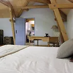 Le Domaine De Montchevreuil Pensionat Fresneaux-Montchevreuil