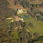 Domaine De Montchevreuil Maison d'hôtes 3*