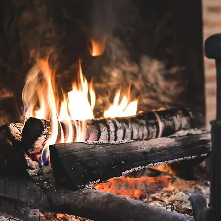 Domaine De Montchevreuil Maison d'hôtes Fresneaux-Montchevreuil