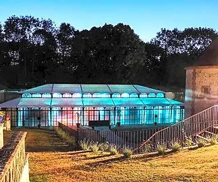 Pensjonat Le Domaine De Montchevreuil Fresneaux-Montchevreuil