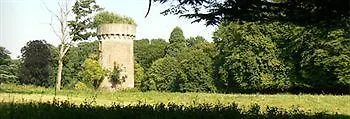 Le Domaine De Montchevreuil Gasthof