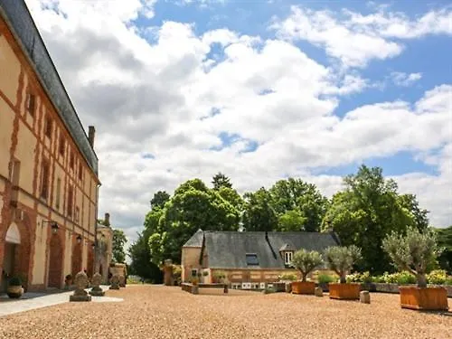 Domaine De Montchevreuil Guest house Fresneaux-Montchevreuil