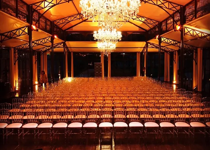 Guest house Domaine De Montchevreuil